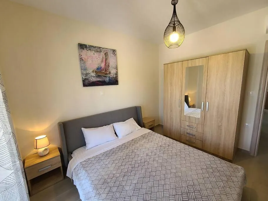 Leks Terra Apartments #3 With Private Parking Nikiti